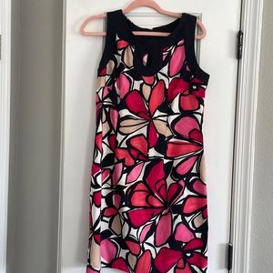 Sleeveless dress